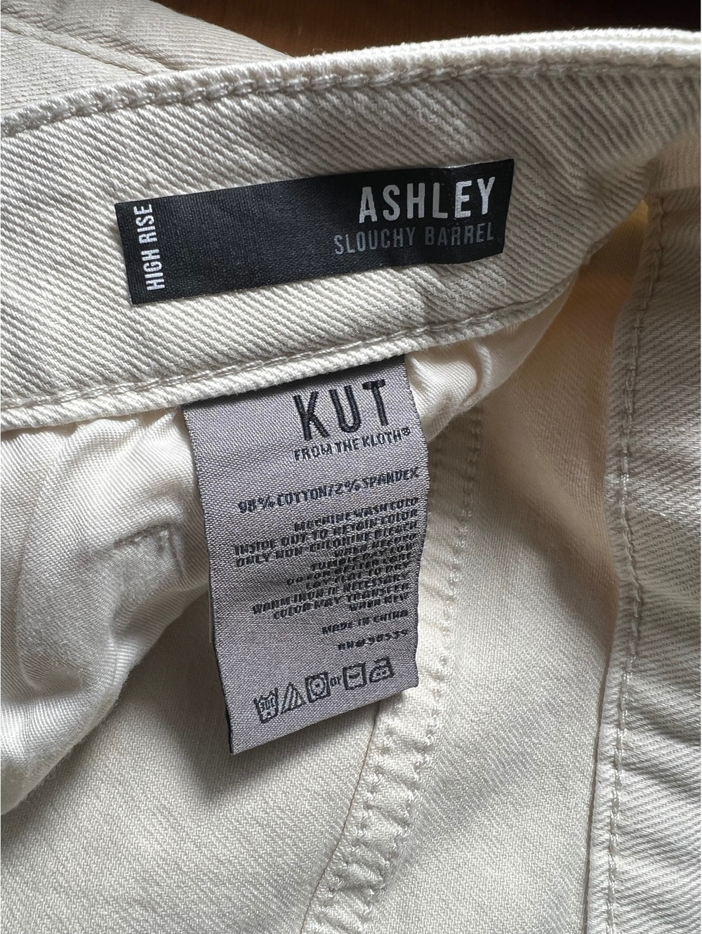 Kut from the Kloth Cream Ashley High Rise Slouchy Barrel Jeans Size 12 - Picture 6 of 9